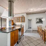 18-person Pool House In Husby With Large Outdoor Hot Tub And Many Facilities Дом отдыха Ulfborg