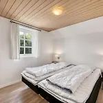 18-person Pool House In Husby With Large Outdoor Hot Tub And Many Facilities Дом отдыха