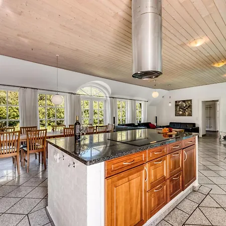 Casa vacanze 18-person Pool House In Husby With Large Outdoor Hot Tub And Many Facilities