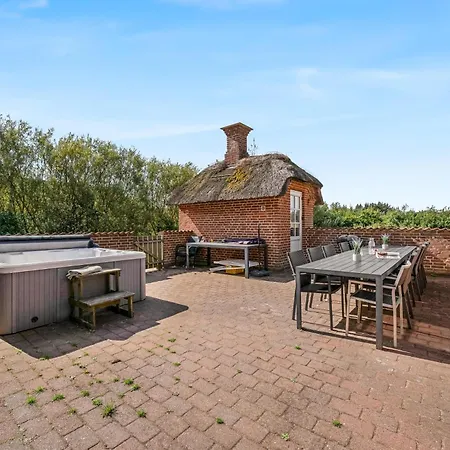 18-person Pool House In Husby With Large Outdoor Hot Tub And Many Facilities Casa vacanze *