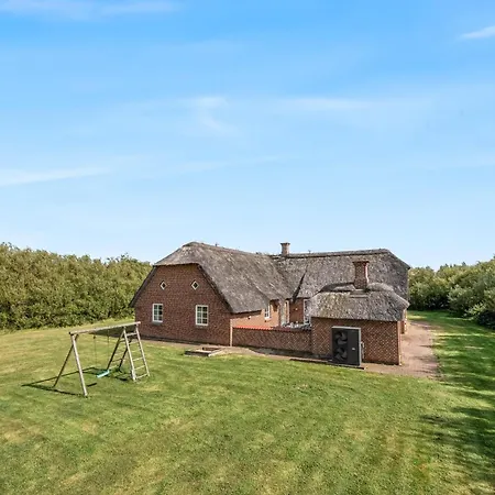 18-person Pool House In Husby With Large Outdoor Hot Tub And Many Facilities Casa vacanze Ulfborg